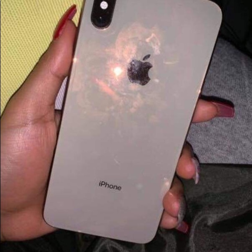 iPhone XsMax - Picture 4 of 4